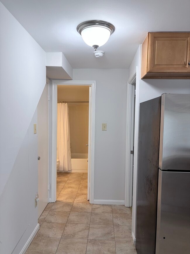 Photo - 132 N Bedford St Unit B
