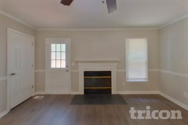 Photo - 216 Netherland Dr