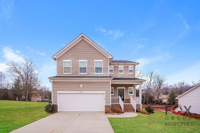 Building Photo - 1531 Antioch Dr