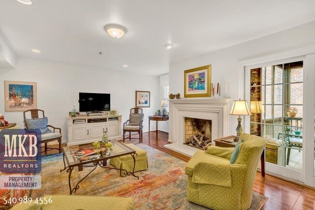 Photo - Beautiful condo located in South Roanoke 3 Bedrooms and 2 Baths