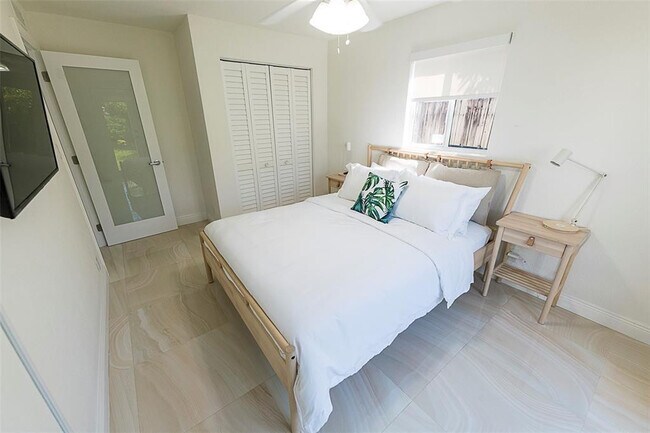 Photo - 1162 Hayes St