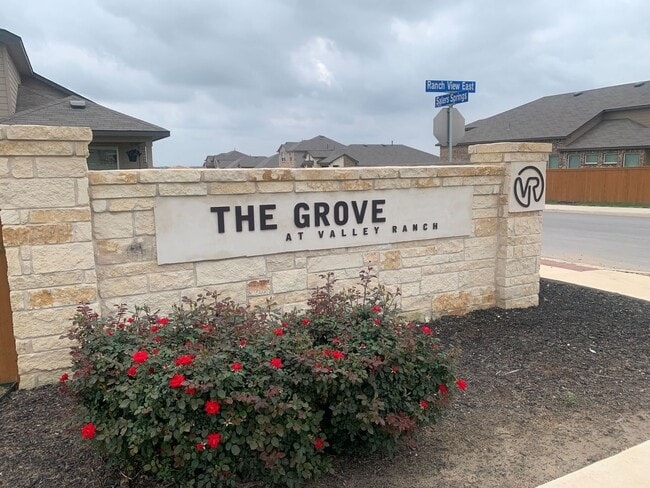 Photo - *COMING SOON* 3-Bedroom with Solar Panels & Resort Amenities – Pool, Gym!