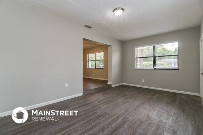 Photo - 8911 Navajo Ave