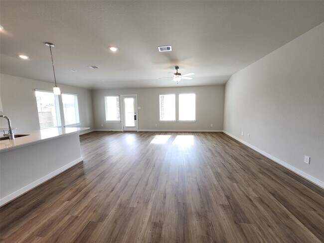 Photo - 2506 Good Morrow Dr