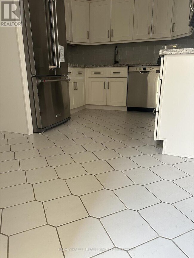 Photo - 18 Lower Village Gate Unit PH4