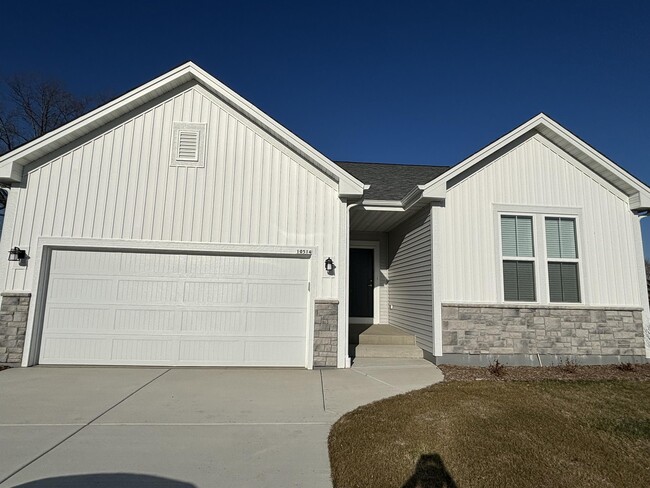 Photo - 10514 Button Bush Dr Casa