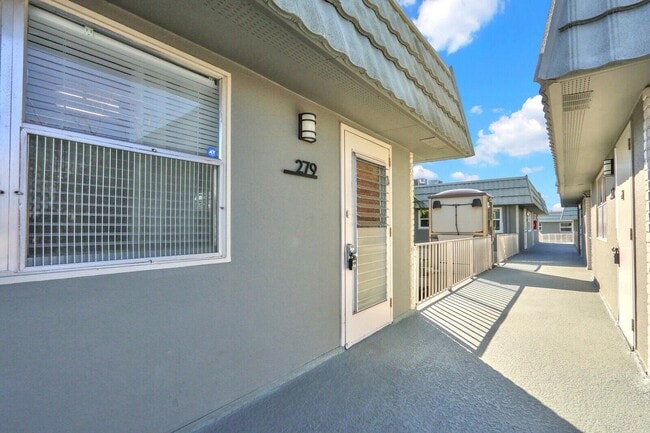 Photo - 279 Flanders F