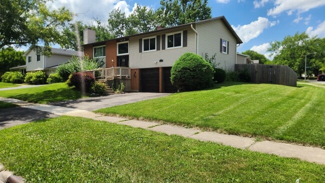 Photo - 418 Assembly Dr