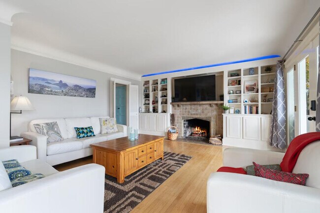 Building Photo - 1514 Bigelow Ave N