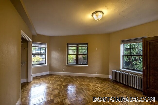 Photo - 2 Elmwood Ave Unit 11