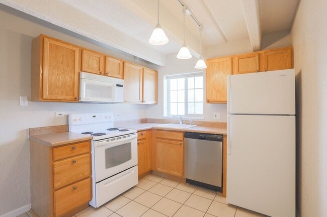 Photo - 50 N Clarkson St Unit #302