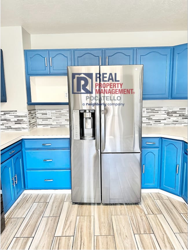 Photo - 5 Bedroom 3.5 Bath House - Pet Friendly