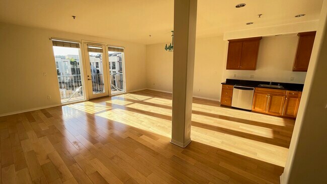 Photo - 360 W Ave 26 Condo Unit 412