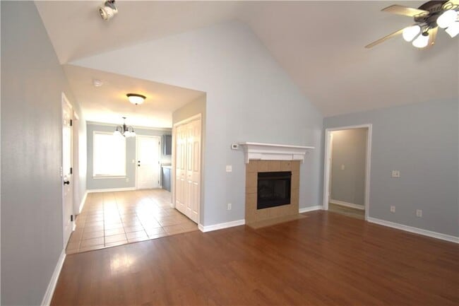 Photo - 904 SW Natchez Ct