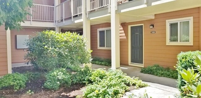 Photo - Sammamish Waterway 1 Bedroom + Den 1 BA Condo $2200