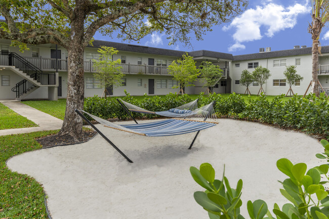 Photo - Vue on 67th Apartments
