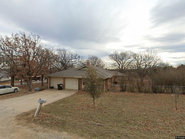 Building Photo - 1635 S Oak Tree Ln