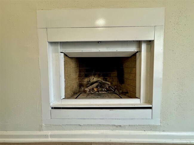 Photo - 5810 Twisted Pine Ct Unidad C