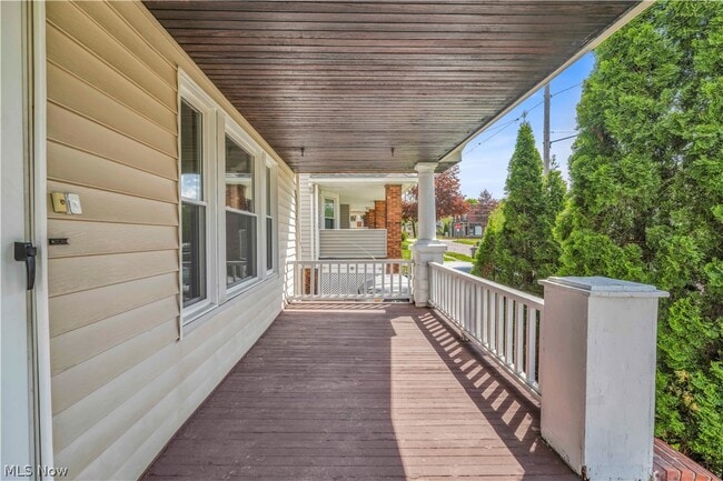 Photo - 8505 Bancroft Ave