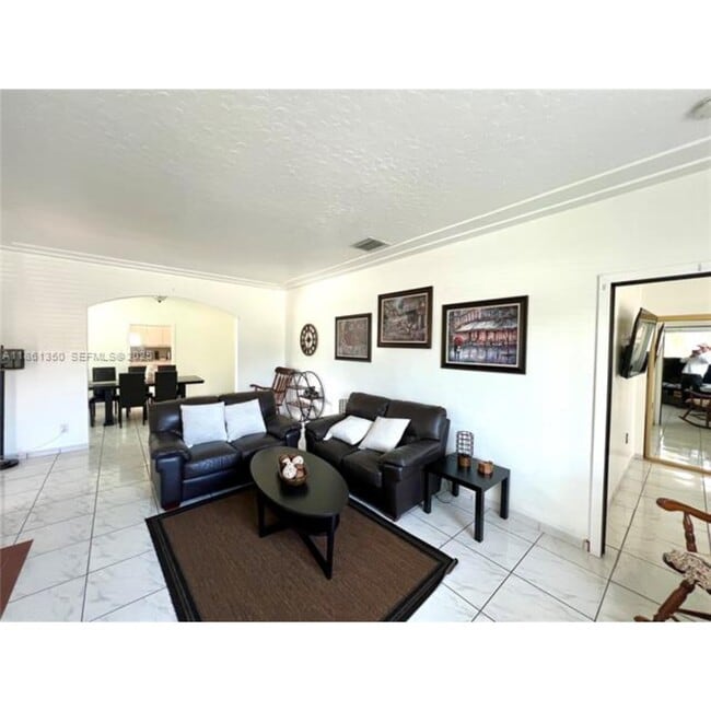 Photo - 2235 SW 23rd Ave