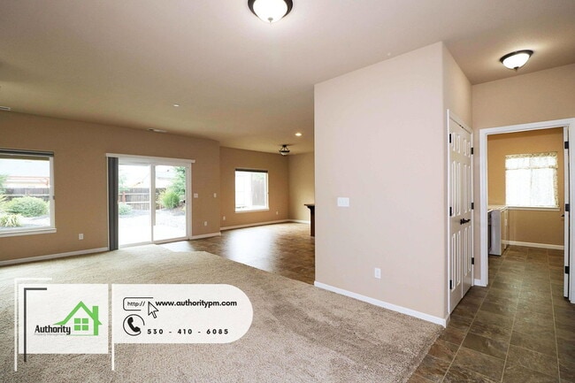 Photo - 3550 Cazadero Wy