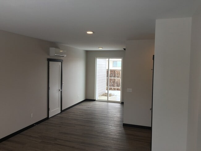 Photo - 2303 Landon Ln