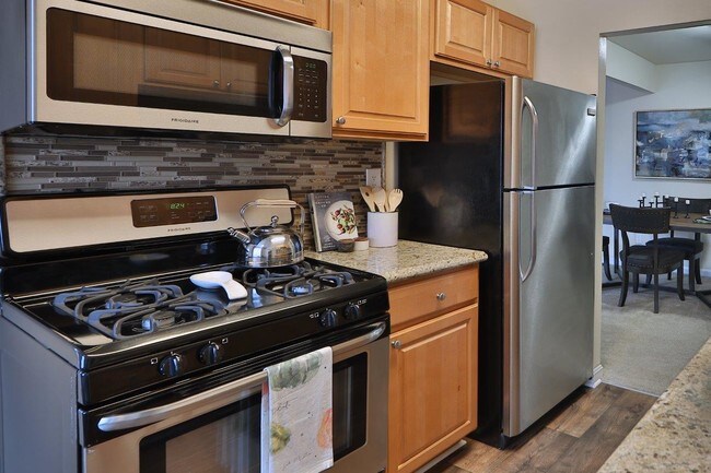 Chesapeake Glen Apartment Homes For Rent In Glen Burnie Md Forrent Com Chesapeake Glen Apartment Homes For Rent In Glen Burnie Md Forrent Com