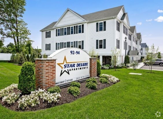 Find your place with Us! - Star Deluxe Milford Rental