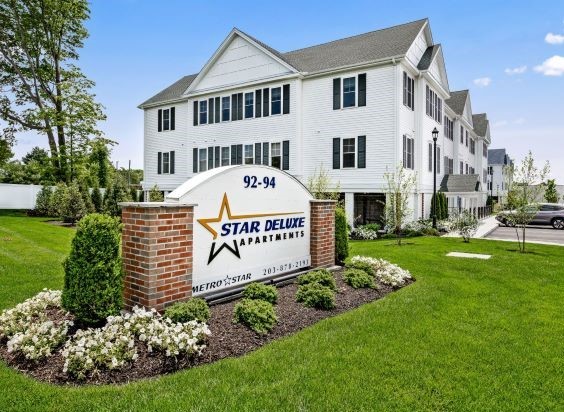 Find your place with Us! - Star Deluxe Milford Apartments