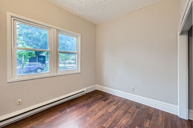 568 Farrington St Unit 4