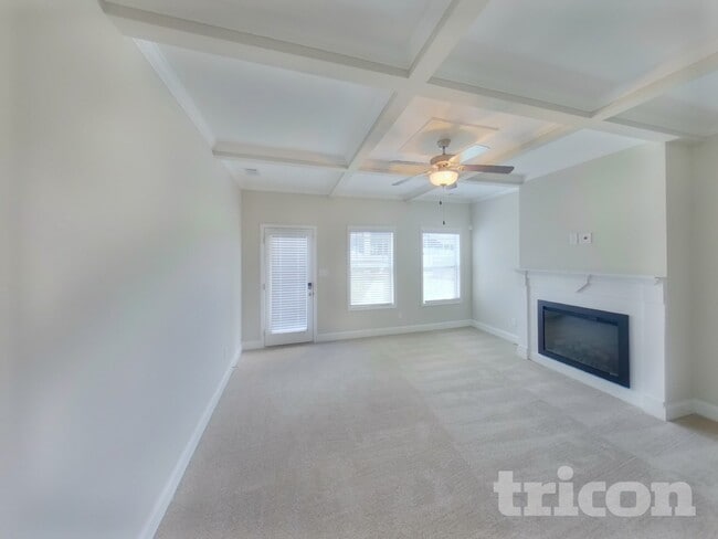 Photo - 2925 Cason Ln