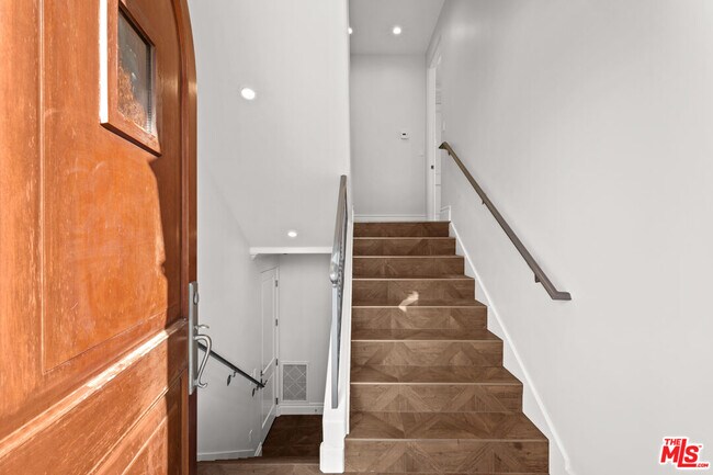 Photo - 816 S Catalina Ave