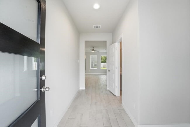 Photo - 6726 Cypress Lndg Ln