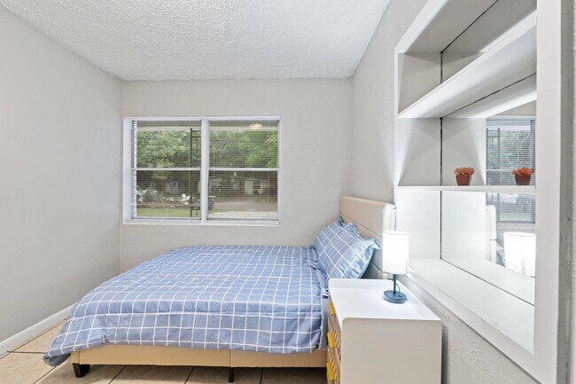 Photo - 4731 E Castlewood Dr