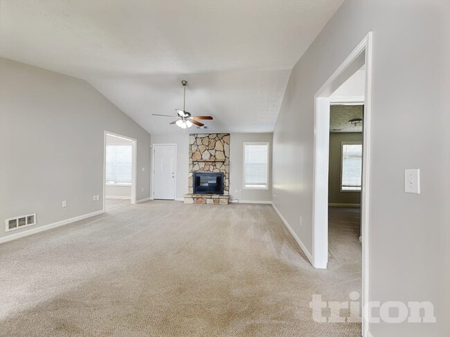 Photo - 714 Manor Ridge Dr