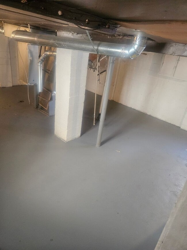 Building Photo - 2bd/1 bath Single Family Home!