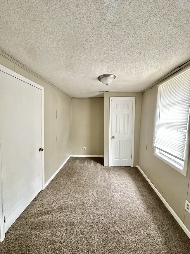 Photo - 10 Center St