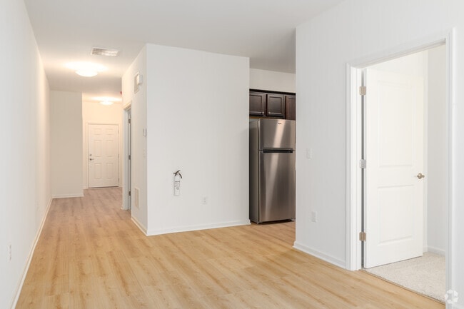 2BR, 1BA - 858SF Living Area
