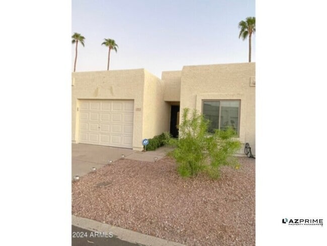 Building Photo - Lovely house