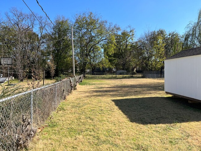 Photo - 3 Bed 1.5 Bath Home