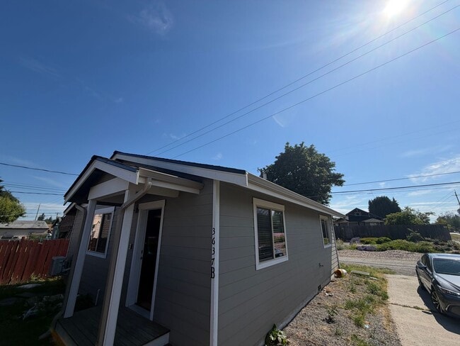 Building Photo - NewB TAC T 3637 Unit B