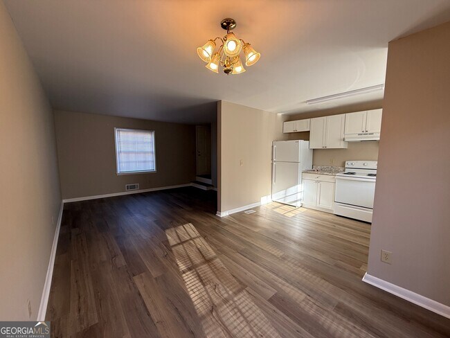 Photo - 100 Citation Ct