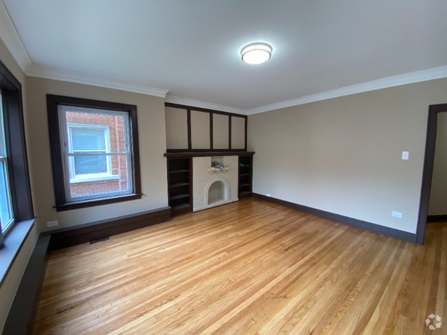 Building Photo - 6640 S Fairfield Ave Rental