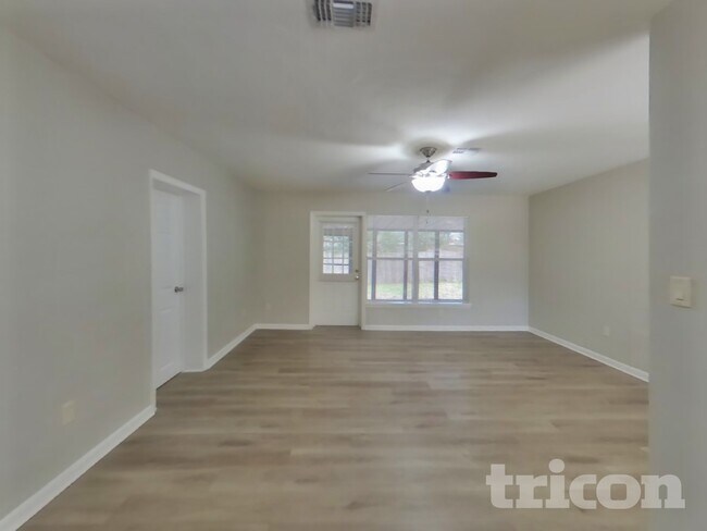 Photo - 1332 W Hartley Cir