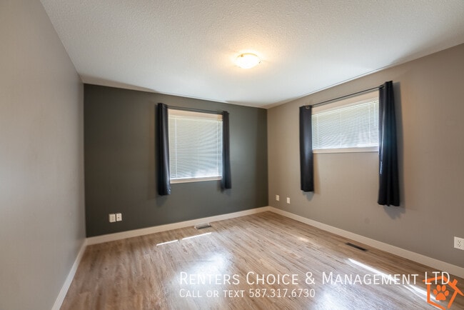 Photo - 2 Bedroom Condo, With Garage, Pet Friendly