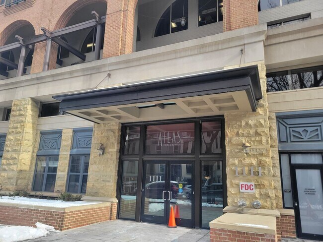 Photo - Stunning 1 BR with a Den/2 BA Condo in Wes...