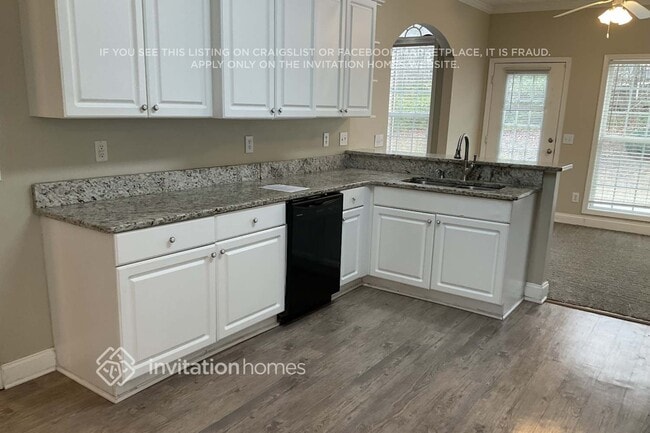 Photo - 479 Blue Creek Ln SW