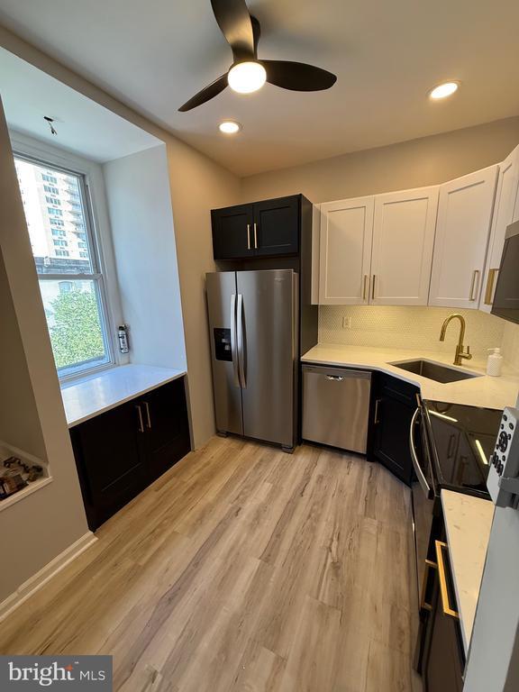 Building Photo - 2008 Chestnut St Unit #4