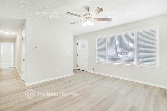 Photo - 4172 Renfrew Ct SW