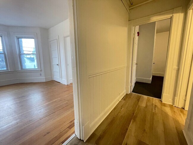 Photo - 459 Beech St Unit 2